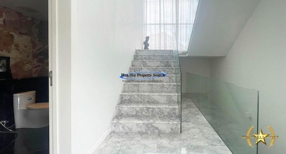 For sale 4 ベッドルーム house in Hua Hin, Prachuap Khiri Khan