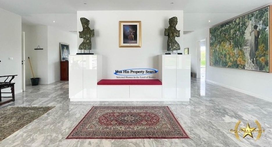 For sale 4 ベッドルーム house in Hua Hin, Prachuap Khiri Khan