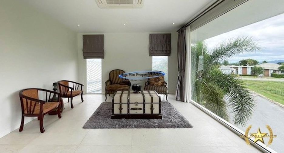 For sale 4 bedrooms house in Hua Hin, Prachuap Khiri Khan