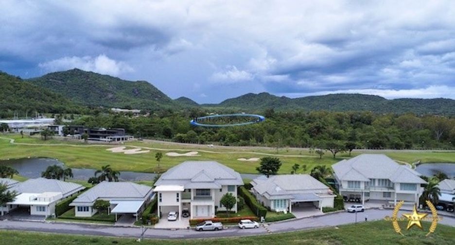 For sale 4 bedrooms house in Hua Hin, Prachuap Khiri Khan