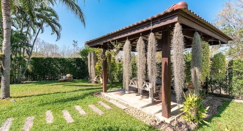 Haus zum Kauf mit 2 Zimmer in Pran Buri, Prachuap Khiri Khan