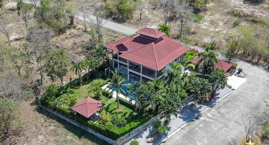 Haus zum Kauf mit 2 Zimmer in Pran Buri, Prachuap Khiri Khan