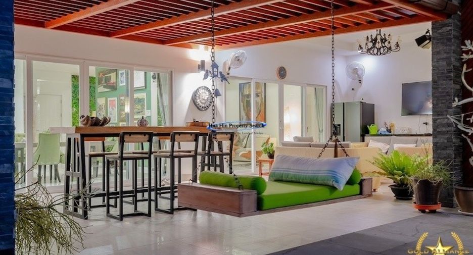 For sale 5 ベッドルーム house in Hua Hin, Prachuap Khiri Khan