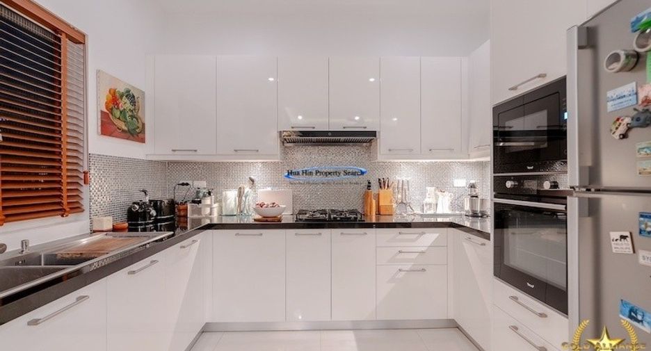 For sale 5 ベッドルーム house in Hua Hin, Prachuap Khiri Khan