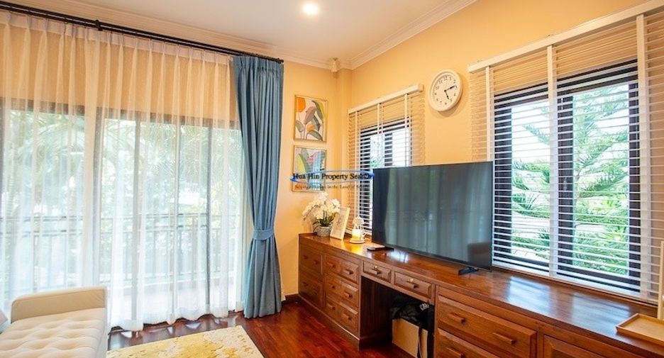For sale 3 ベッドルーム house in Pran Buri, Prachuap Khiri Khan