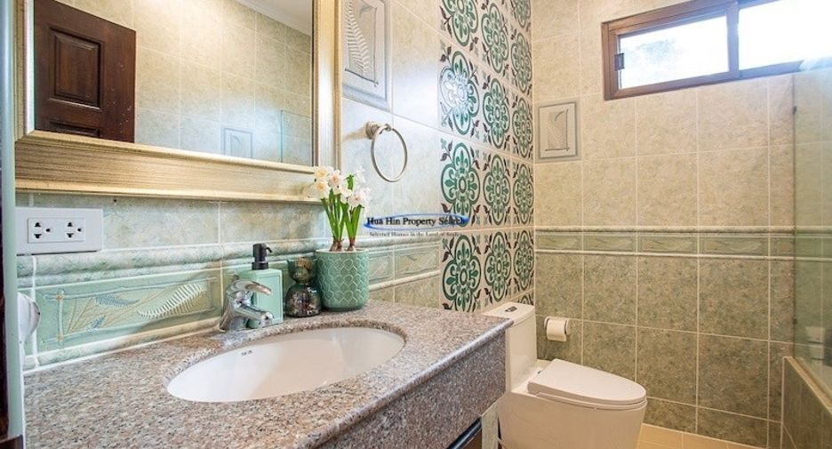 For sale 3 ベッドルーム house in Pran Buri, Prachuap Khiri Khan
