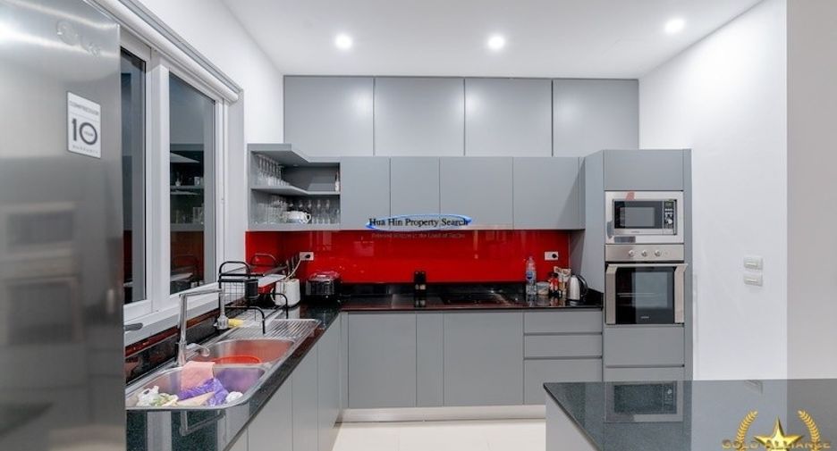 For sale 3 bedrooms house in Hua Hin, Prachuap Khiri Khan