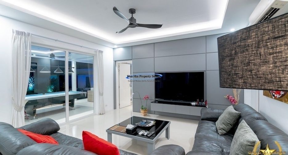 For sale 3 bedrooms house in Hua Hin, Prachuap Khiri Khan