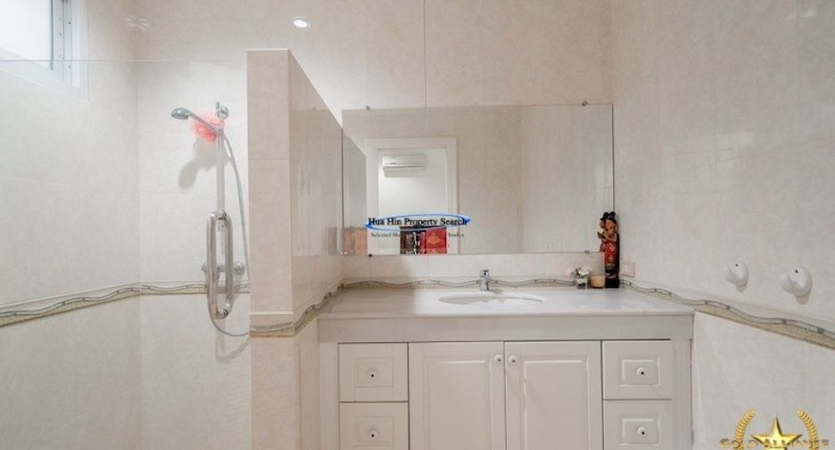 Haus zum Kauf mit 6 Zimmer in Pran Buri, Prachuap Khiri Khan