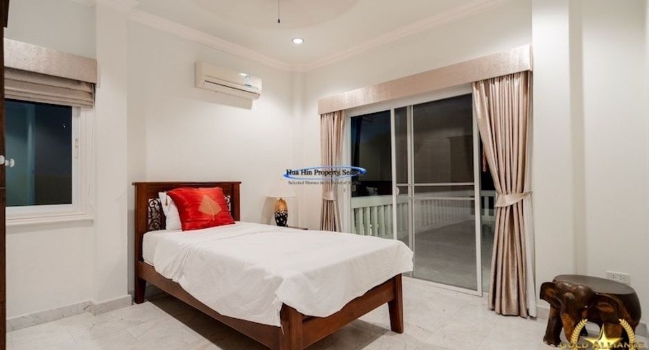 Haus zum Kauf mit 6 Zimmer in Pran Buri, Prachuap Khiri Khan