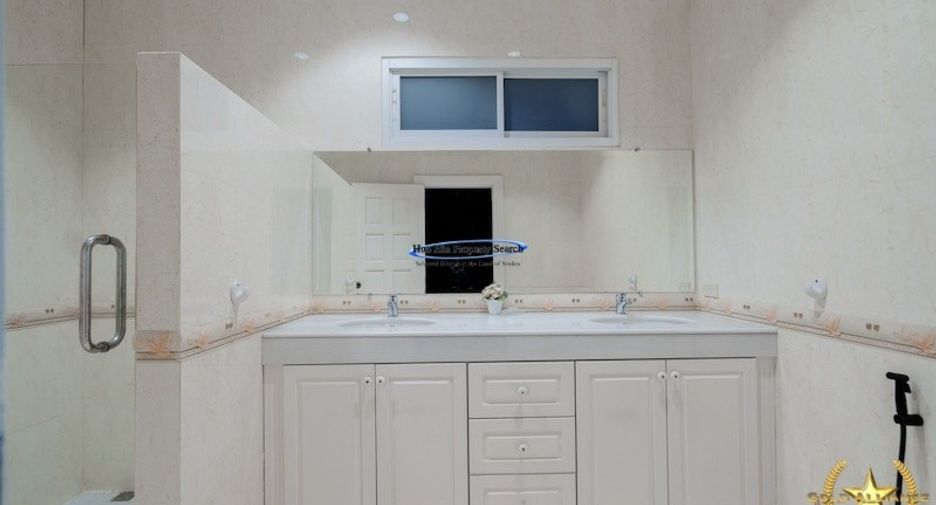 Haus zum Kauf mit 6 Zimmer in Pran Buri, Prachuap Khiri Khan
