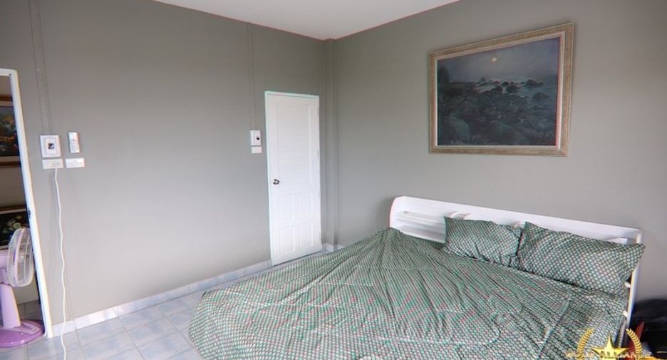 For sale 4 bedrooms house in Hua Hin, Prachuap Khiri Khan