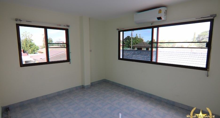 For sale 4 bedrooms house in Hua Hin, Prachuap Khiri Khan
