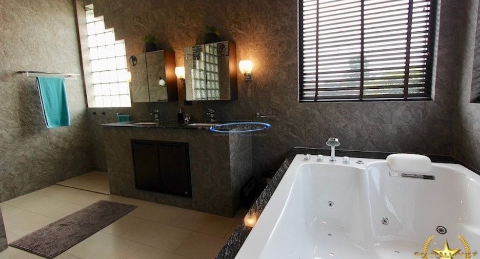 For sale 6 ベッドルーム house in Pran Buri, Prachuap Khiri Khan