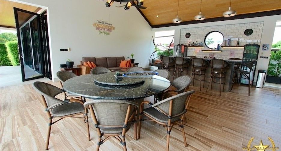 For sale 6 ベッドルーム house in Pran Buri, Prachuap Khiri Khan