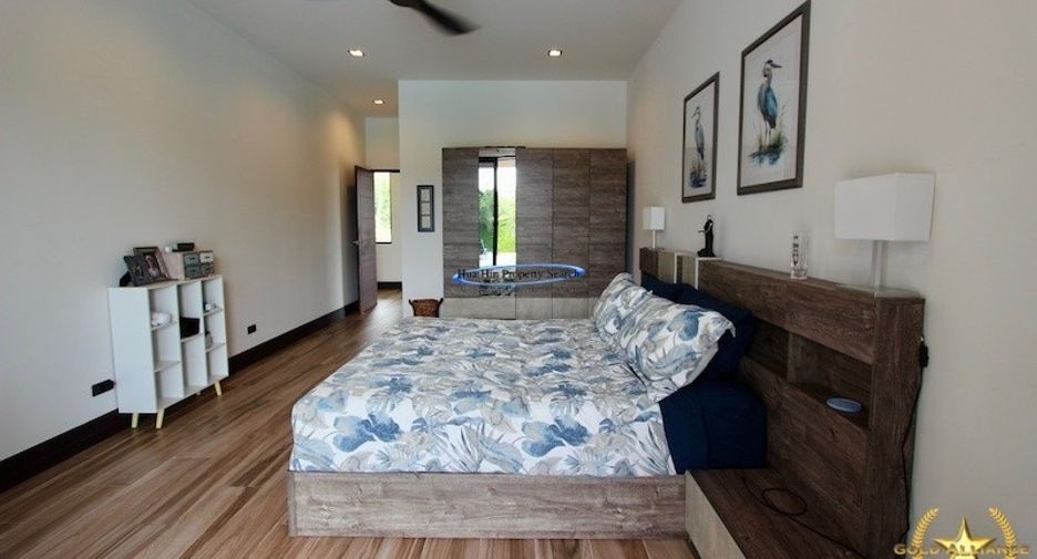 For sale 6 ベッドルーム house in Pran Buri, Prachuap Khiri Khan