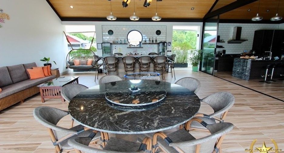 For sale 6 ベッドルーム house in Pran Buri, Prachuap Khiri Khan