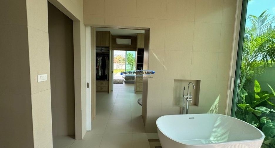 For sale 4 bedrooms house in Hua Hin, Prachuap Khiri Khan