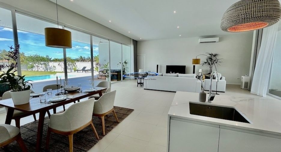 For sale 4 bedrooms house in Hua Hin, Prachuap Khiri Khan