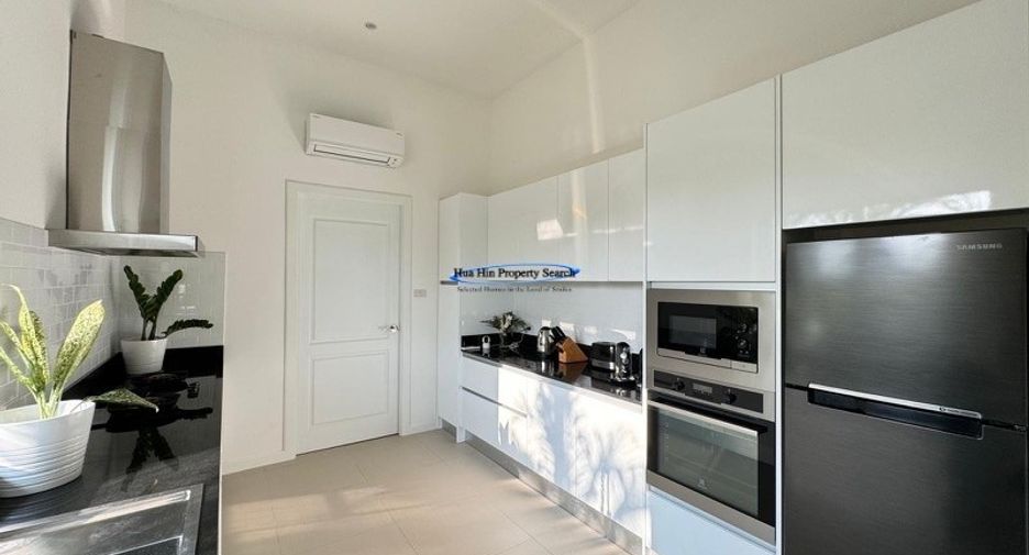 For sale 4 bedrooms house in Hua Hin, Prachuap Khiri Khan