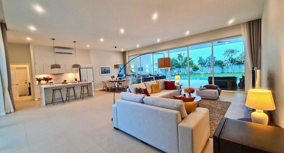 For sale 4 bedrooms house in Hua Hin, Prachuap Khiri Khan