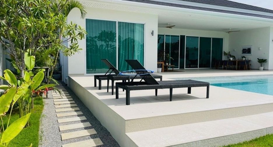 For sale 4 bedrooms house in Hua Hin, Prachuap Khiri Khan