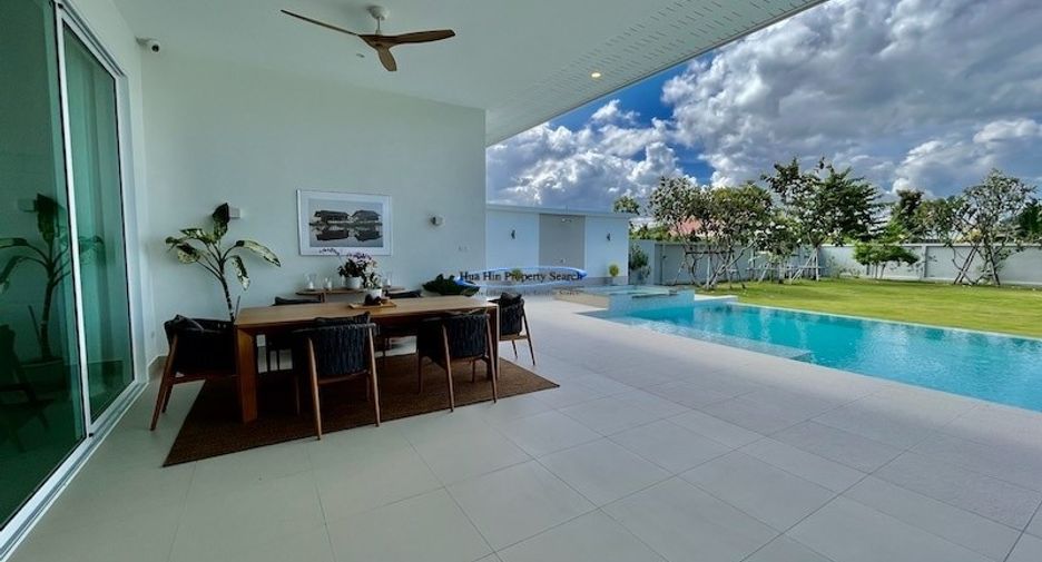 For sale 4 bedrooms house in Hua Hin, Prachuap Khiri Khan