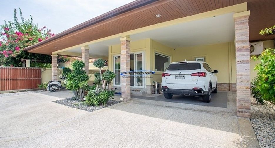 For sale 3 bedrooms house in Hua Hin, Prachuap Khiri Khan