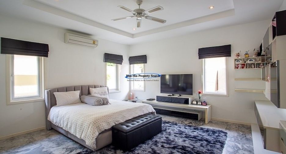 For sale 3 bedrooms house in Hua Hin, Prachuap Khiri Khan