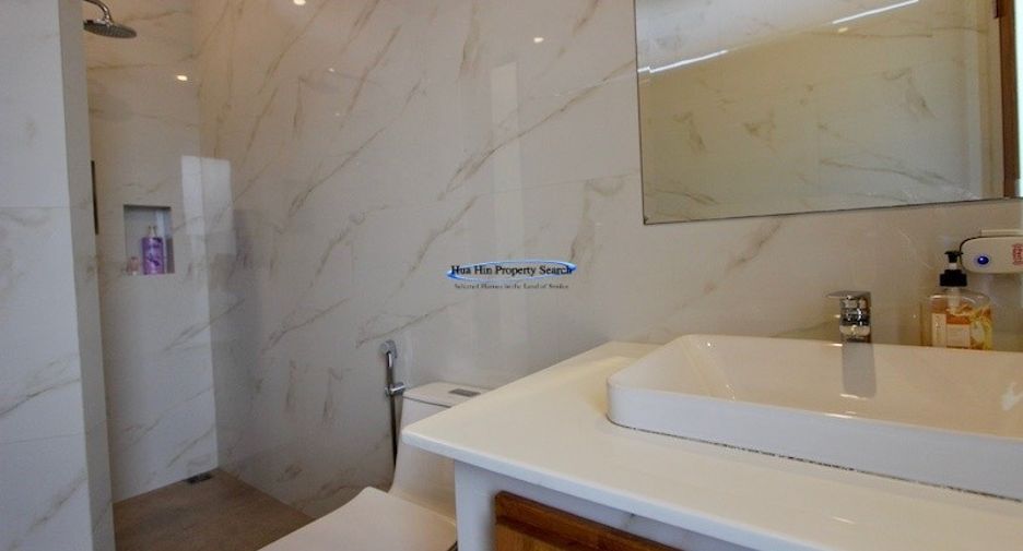 For sale 4 bedrooms house in Sam Roi Yot, Prachuap Khiri Khan