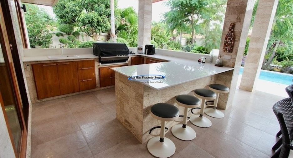 For sale 4 bedrooms house in Sam Roi Yot, Prachuap Khiri Khan