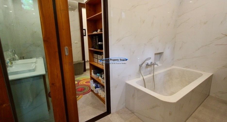 For sale 4 bedrooms house in Sam Roi Yot, Prachuap Khiri Khan