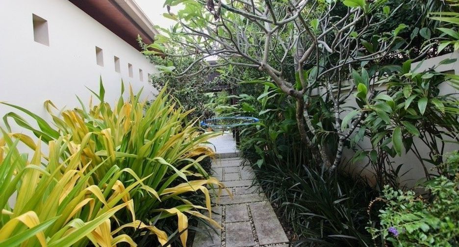 For sale 4 bedrooms house in Sam Roi Yot, Prachuap Khiri Khan
