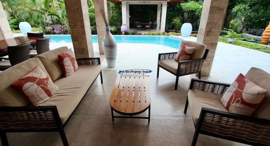 For sale 4 bedrooms house in Sam Roi Yot, Prachuap Khiri Khan