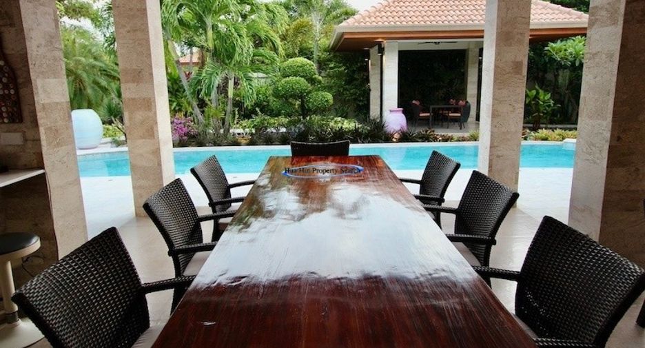 For sale 4 bedrooms house in Sam Roi Yot, Prachuap Khiri Khan