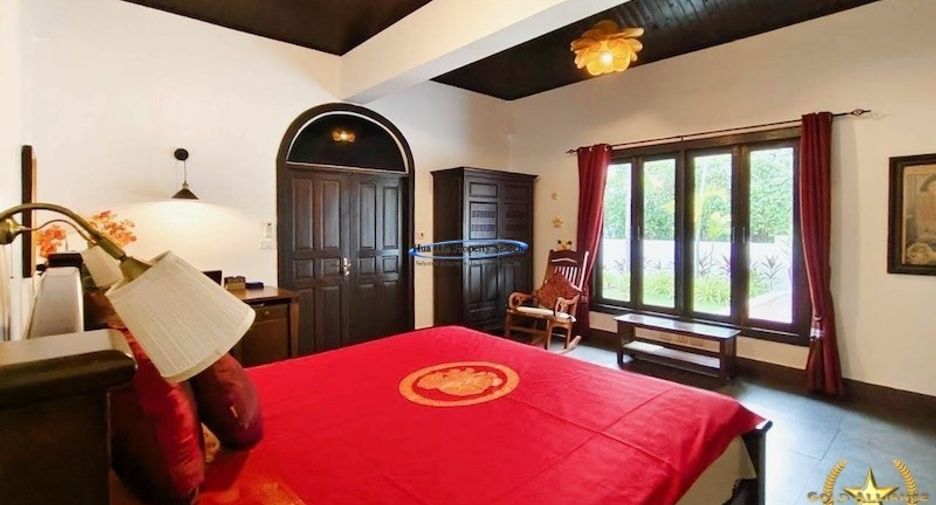 For sale 6 bedrooms house in Hua Hin, Prachuap Khiri Khan