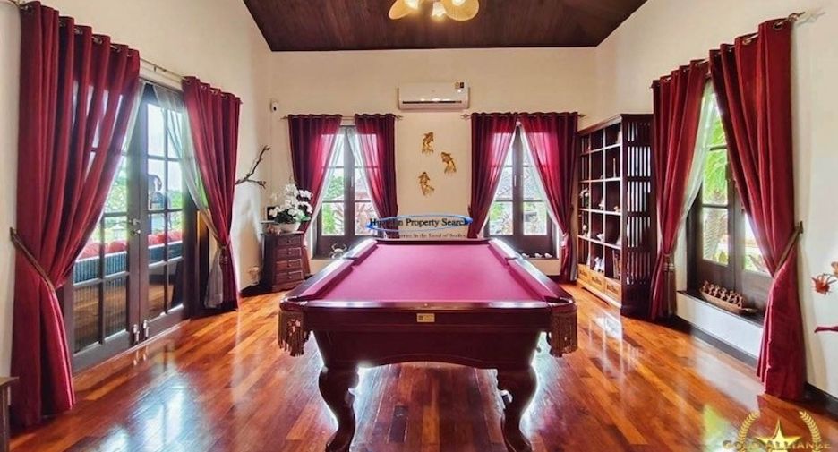 For sale 6 bedrooms house in Hua Hin, Prachuap Khiri Khan