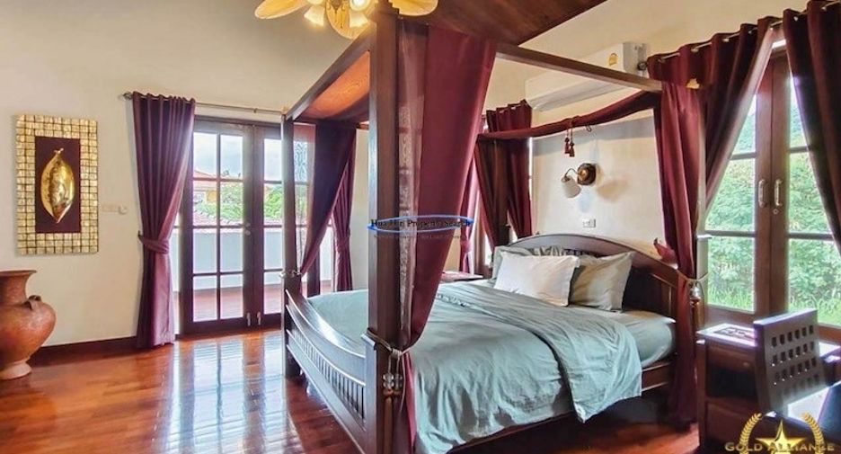 For sale 6 bedrooms house in Hua Hin, Prachuap Khiri Khan