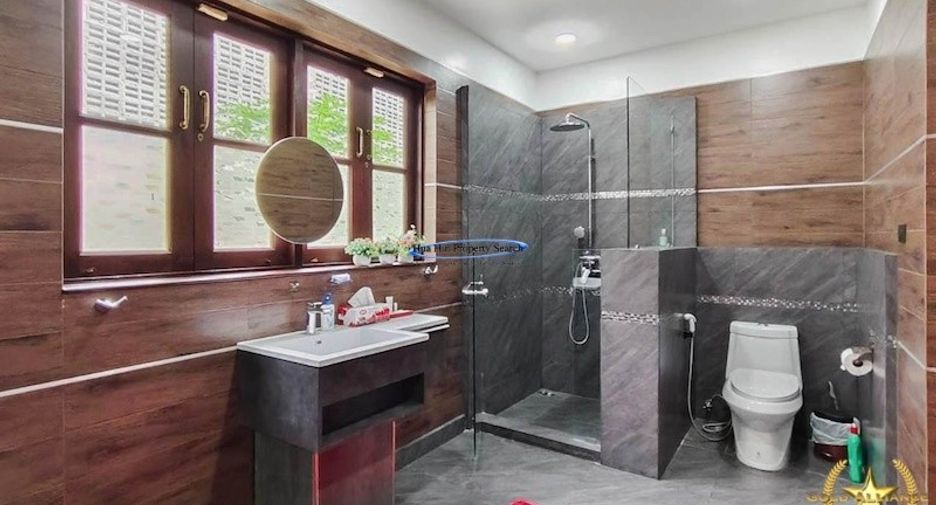 For sale 6 bedrooms house in Hua Hin, Prachuap Khiri Khan