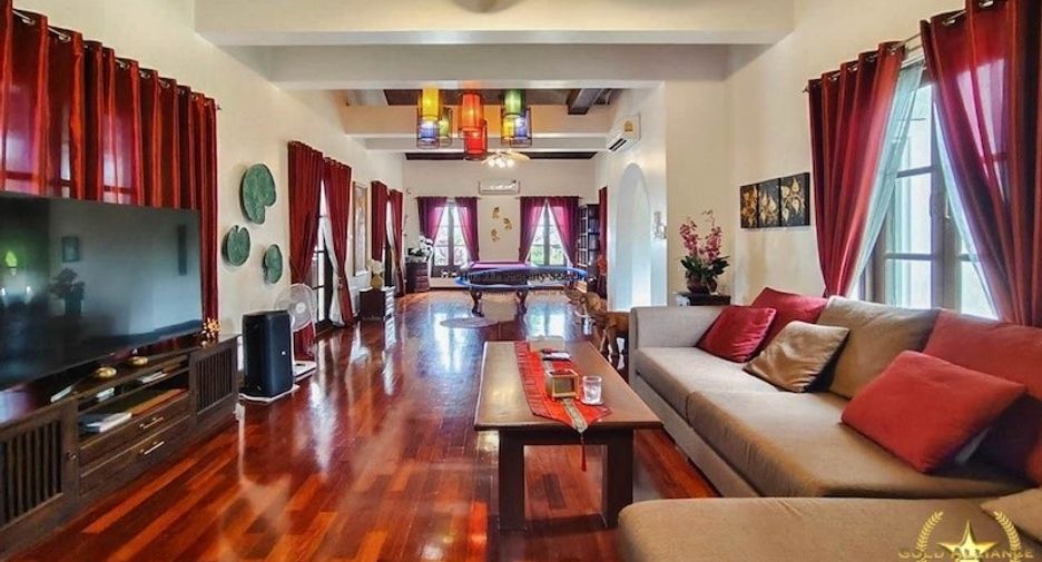 For sale 6 bedrooms house in Hua Hin, Prachuap Khiri Khan