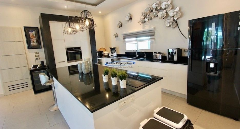 For sale 3 ベッドルーム house in Hua Hin, Prachuap Khiri Khan