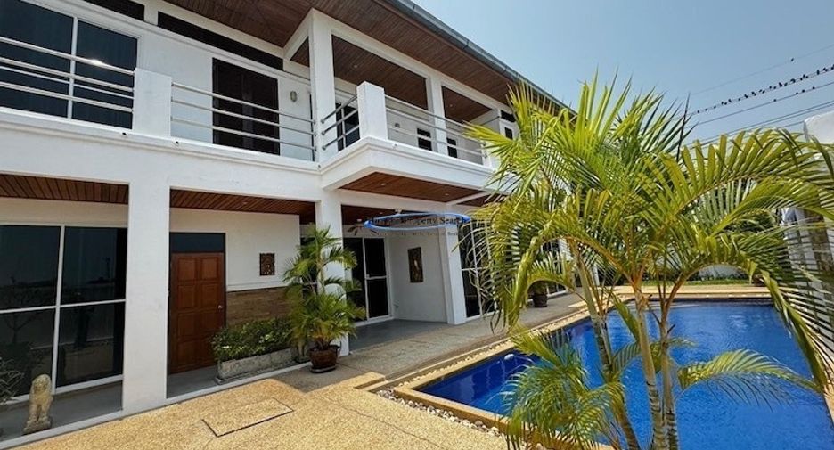 For rent 4 bedrooms house in Hua Hin, Prachuap Khiri Khan