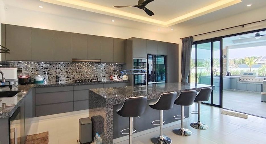 Haus zum Kauf mit 4 Zimmer in Sam Roi Yot, Prachuap Khiri Khan