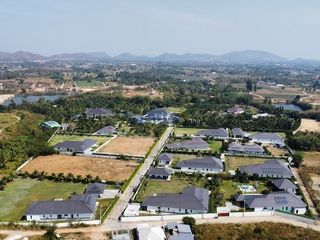For sale 4 bedrooms house in Sam Roi Yot, Prachuap Khiri Khan