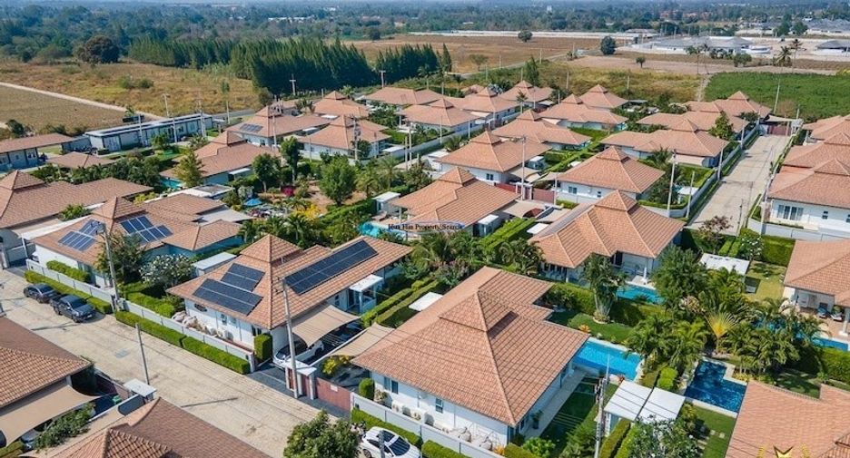 For sale 3 bedrooms house in Hua Hin, Prachuap Khiri Khan