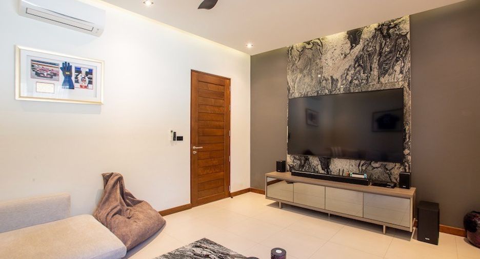 For sale 6 bedrooms house in Hua Hin, Prachuap Khiri Khan