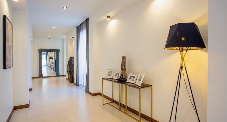 For sale 6 bedrooms house in Hua Hin, Prachuap Khiri Khan