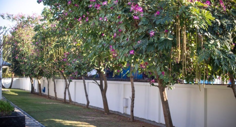 For sale 6 bedrooms house in Hua Hin, Prachuap Khiri Khan