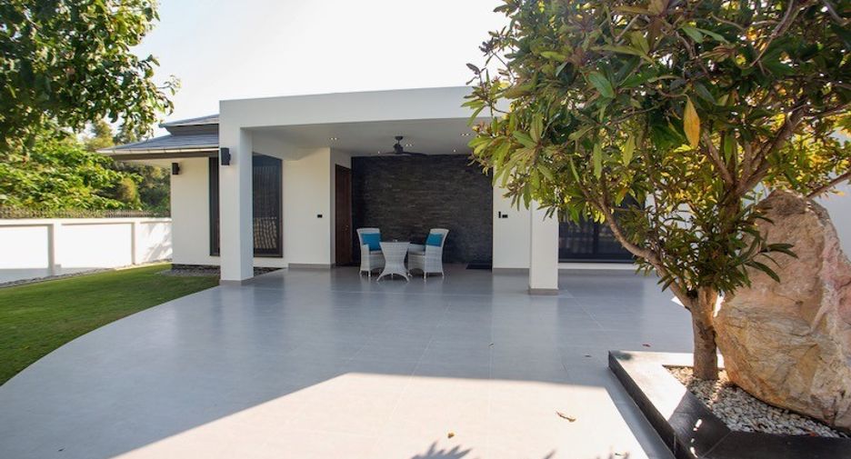 For sale 6 bedrooms house in Hua Hin, Prachuap Khiri Khan