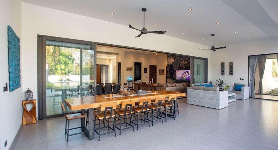 For sale 6 bedrooms house in Hua Hin, Prachuap Khiri Khan